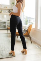 Edith Mid Rise Classic Slim Jeans in Black