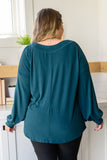 Gimme Comfort V Neck Knit Top In Hunter Green